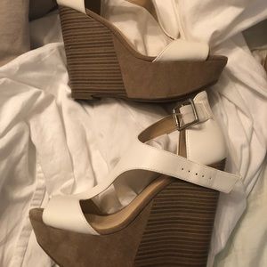 Jessica Simpson wedges